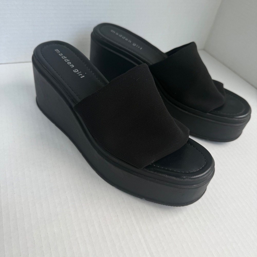 Madden Girl Wesley Wedge Sandal Y2K Platform Slide Womens 9.5 Black Chunky